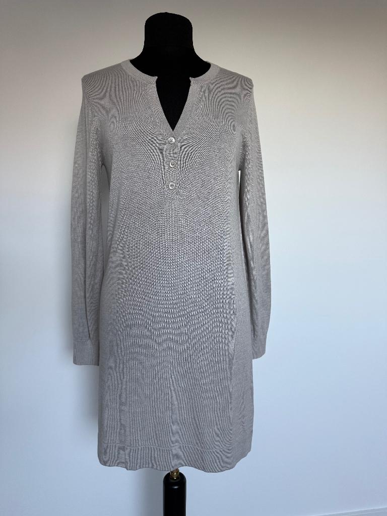 Repeat (Cashmere), dun gebreid jurkje, mt. 40 in zandkleur., Kleding | Dames, Jurken, Maat 38/40 (M), Verzenden, Beige, Nieuw