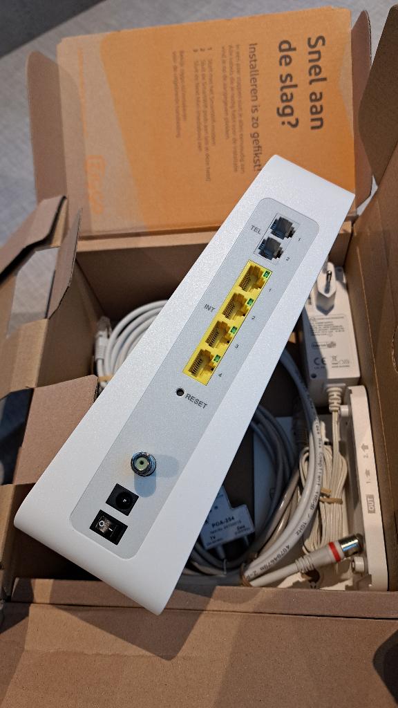 Ziggo Connect Box Router smart wifi modem, Ophalen of Verzenden