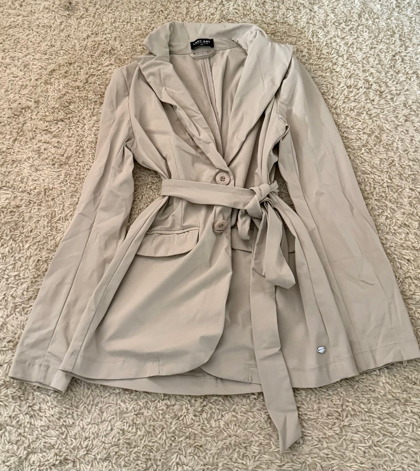Beige travelstof pak in maat XS, Ophalen of Verzenden, Zo goed als nieuw, Maat 34 (XS) of kleiner, Beige