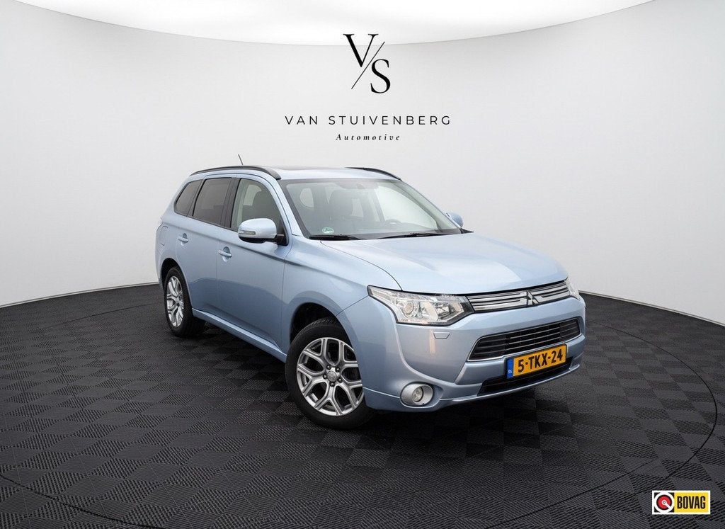 Mitsubishi Outlander 2.0 PHEV instyle PANORAMADAK LEDER, 4 cilinders, Blauw, Vierwielaandrijving, Hybride Elektrisch/Benzine