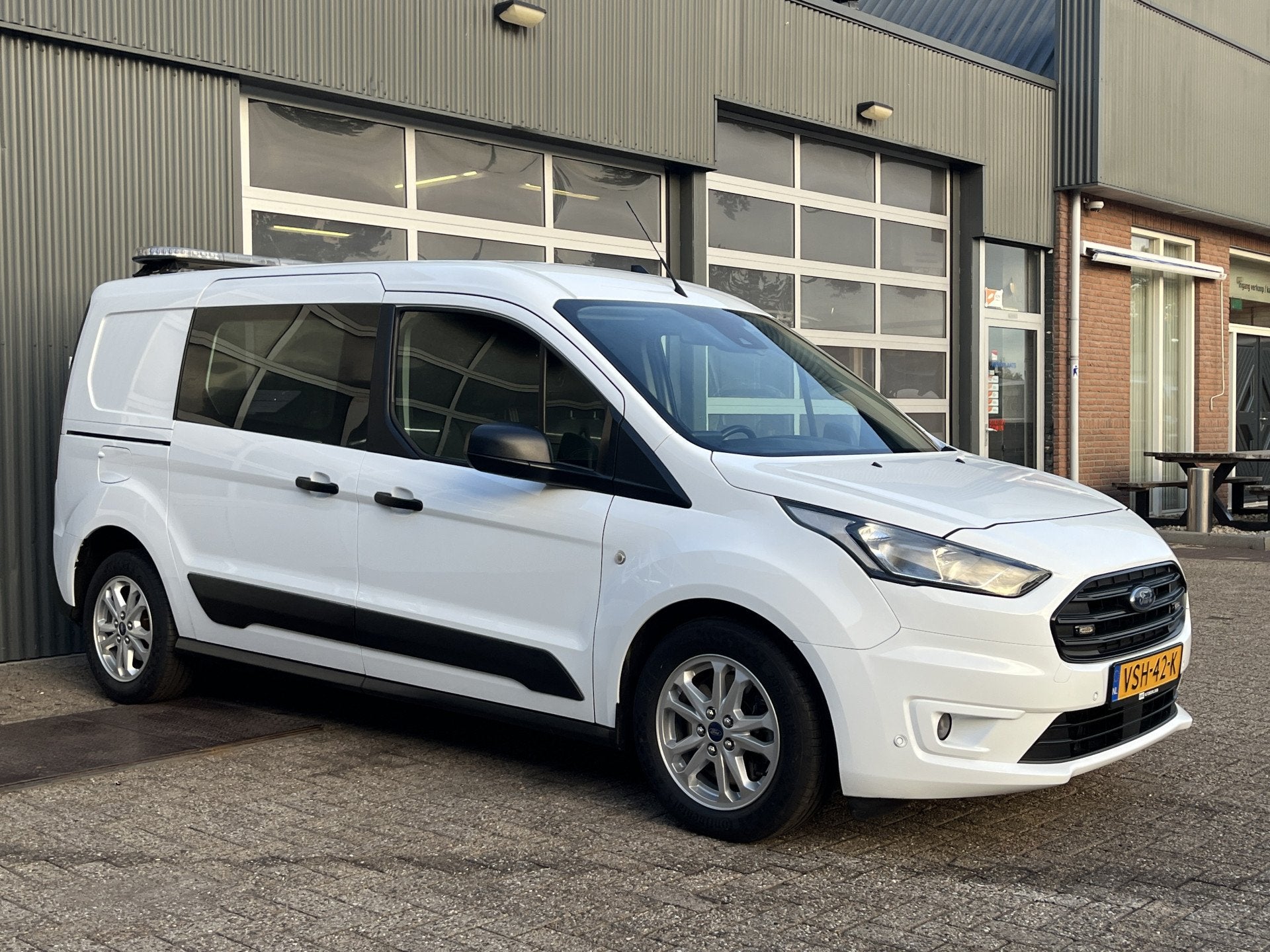 Ford Transit Connect 1.0 Ecoboost L2 Trend Airco Cruise cont, Voorwielaandrijving, Gebruikt, Wit, Bedrijf