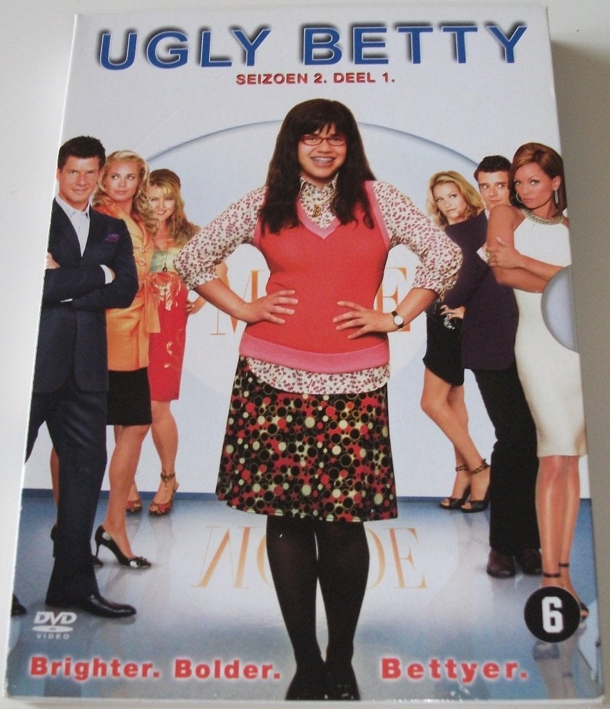 Dvd *** UGLY BETTY *** 2-Disc Boxset Seizoen 1: Deel 1, Boxset, Ophalen of Verzenden, Zo goed als nieuw, Komedie