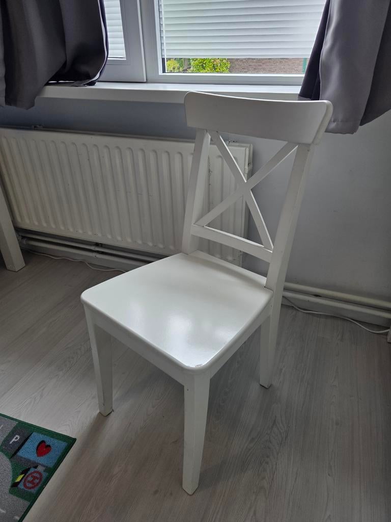 2x IKEA Ingolf stoel - Wit houten eetkamerstoelen, Huis en Inrichting, Stoelen, Ophalen, Gebruikt, Twee, Wit