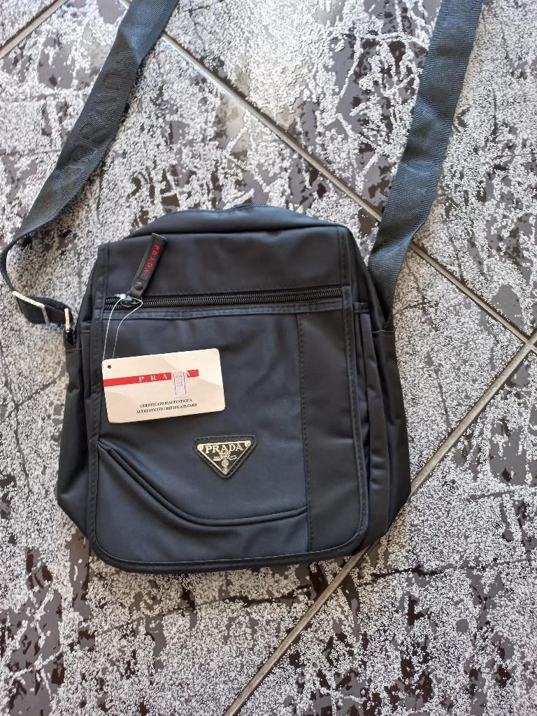Schoudertas nieuw 24 x 26 voor heren of dames, Ophalen of Verzenden, Nieuw, Zwart, Overige merken