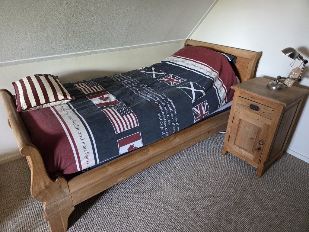 prachtig teakhouten bed met bijbehorend nachtkastje, Ophalen, 90 cm, Eenpersoons, Bruin