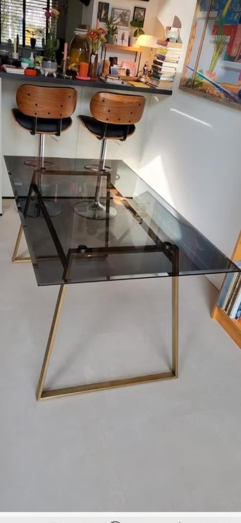 Eettafel met glazen blad en gouden onderstel, Huis en Inrichting, Tafels | Eettafels, Ophalen, Rechthoekig, 100 tot 150 cm, 50 tot 100 cm