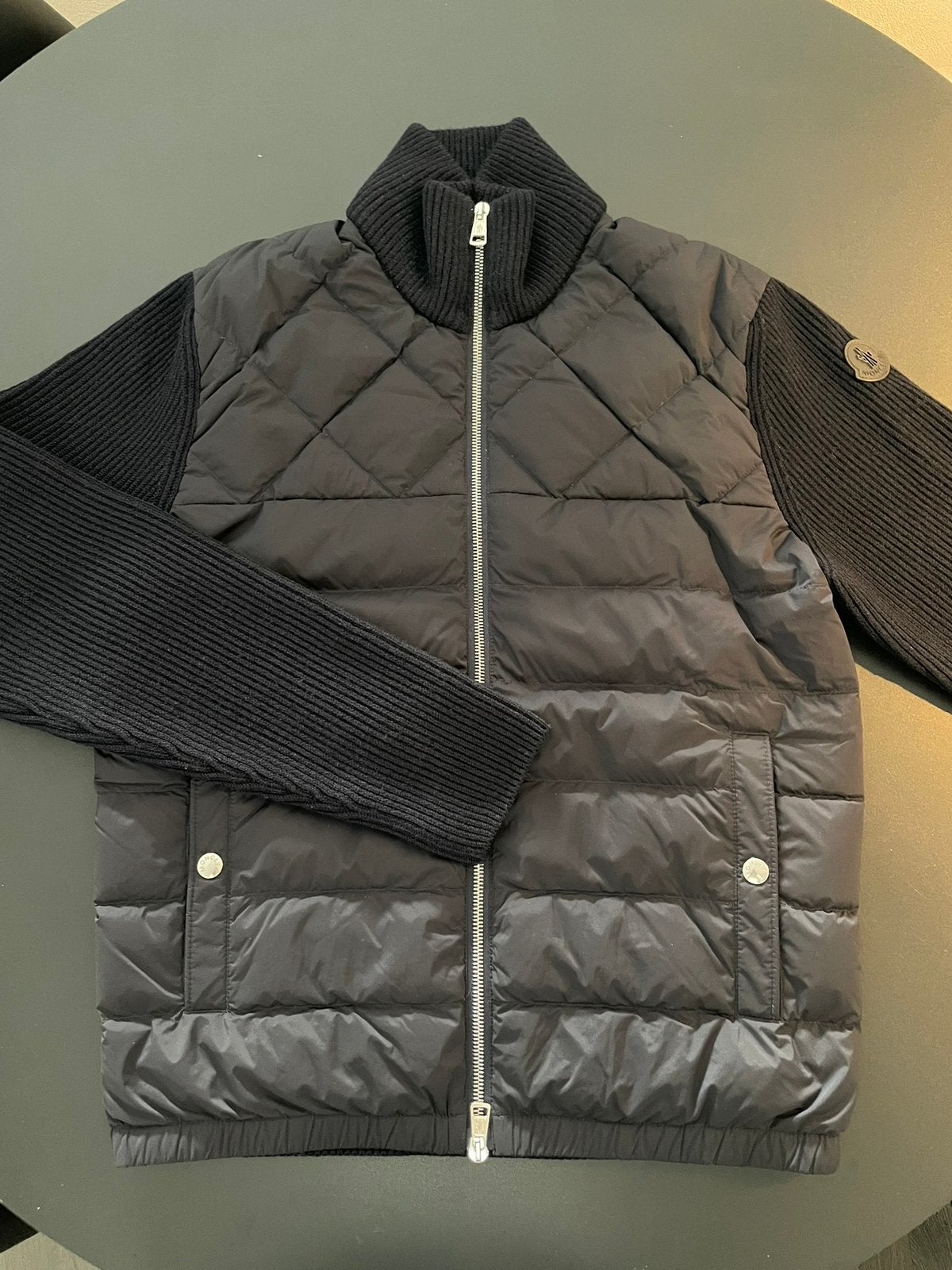 Nieuwe Moncler winter cardigan, maat medium, Ophalen of Verzenden, Nieuw, Maat 48/50 (M), Blauw