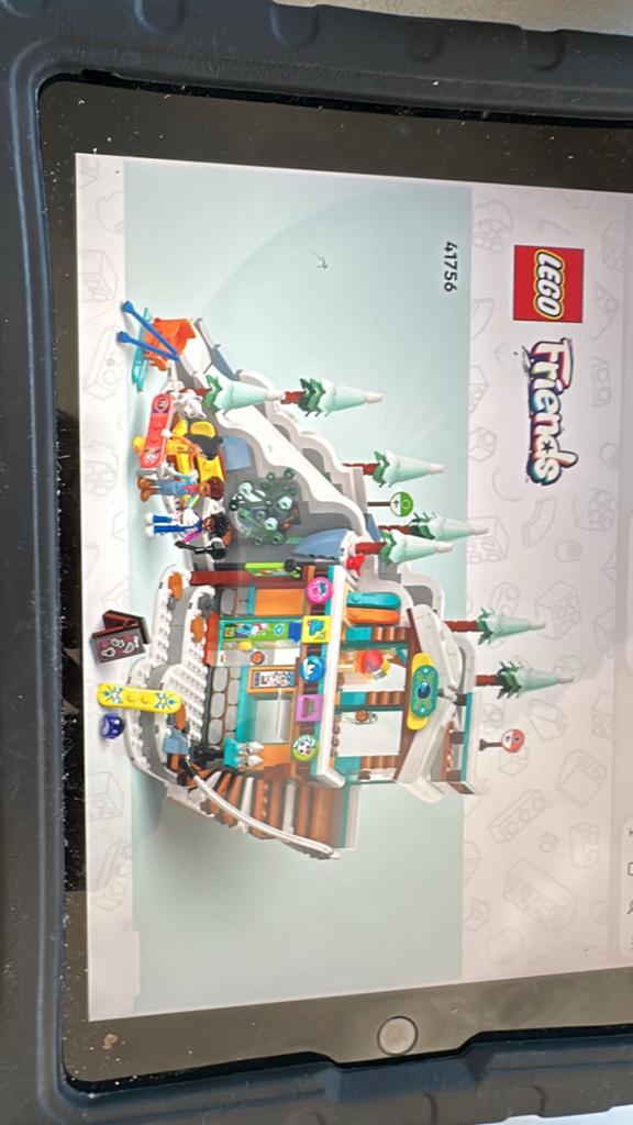 LEGO Friends 41756 Vakantie Skipiste, Ophalen of Verzenden, Zo goed als nieuw, Overige merken