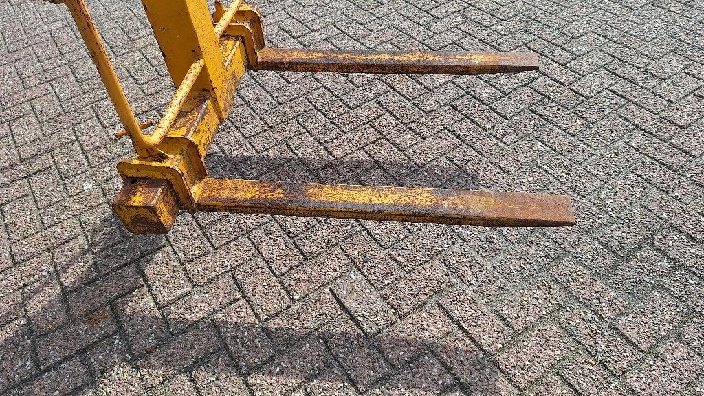 Pallethaak  zelfbalancerend, Ophalen, Gebruikt, Industriepark 2a 9351PA Leek, Handmatig