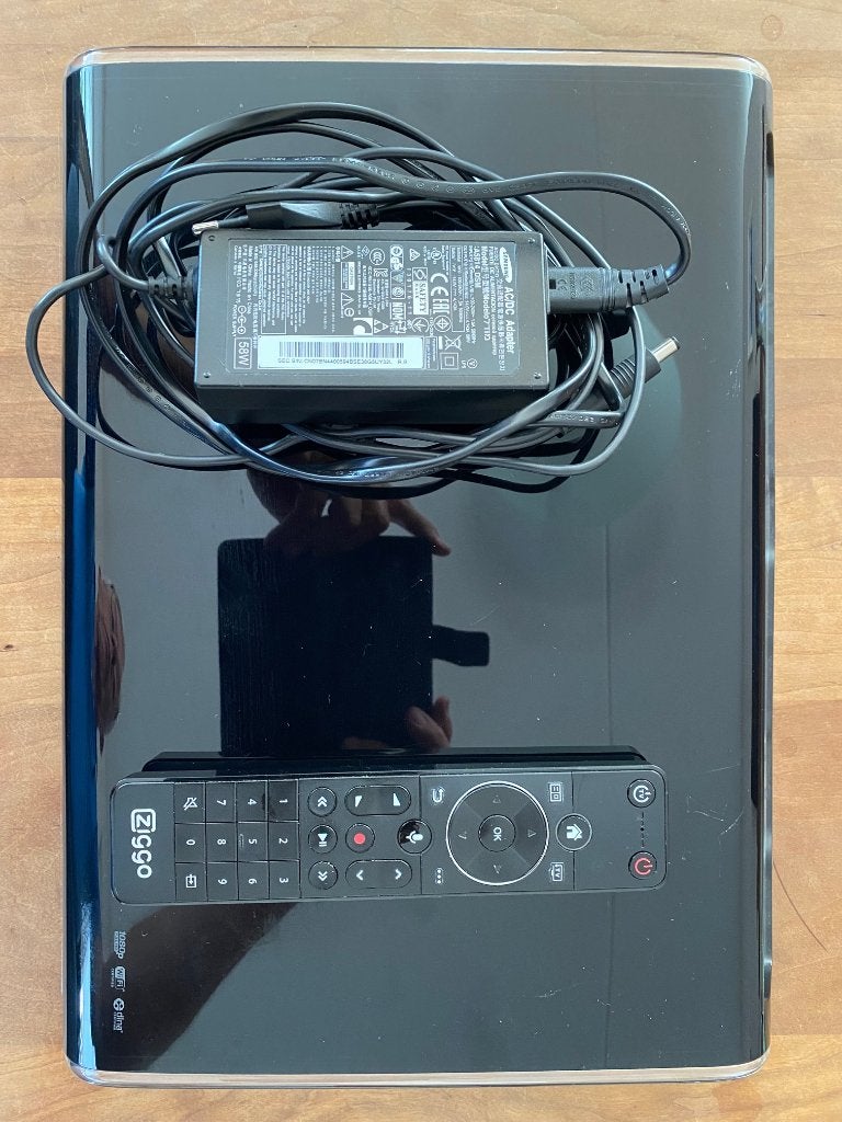 Samsung SMT-G7400/XEN Ziggo Decoder/Harddiskrecorder, Ophalen of Verzenden, Zo goed als nieuw, Harddiskrecorder