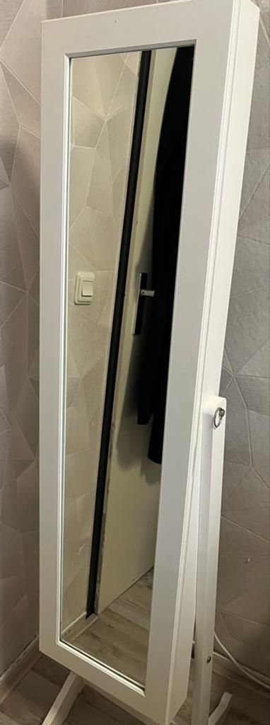 Passpiegel met sieradenopslag - Wit, Huis en Inrichting, Woonaccessoires | Spiegels, Ophalen, Minder dan 50 cm, Gebruikt, 150 tot 200 cm