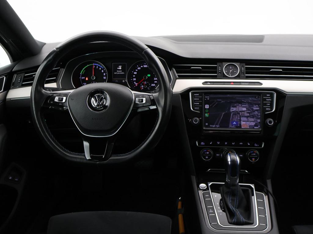 Volkswagen Passat Variant 1.4 TSI GTE HIGHLINE + PANORAMA |, Gebruikt, 4 cilinders, Hybride Elektrisch/Benzine, 1600 kg