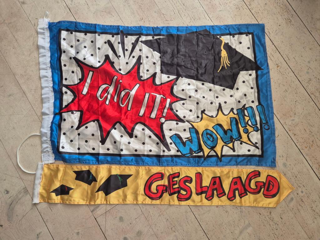 Geslaagd vlag, Ophalen of Verzenden, Zo goed als nieuw