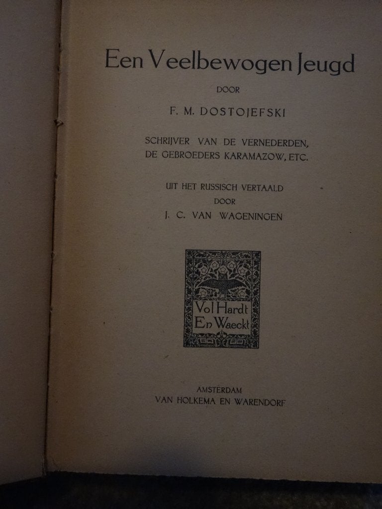 Dostojevski, Een veelbewogen jeugd., Ophalen of Verzenden, Gelezen