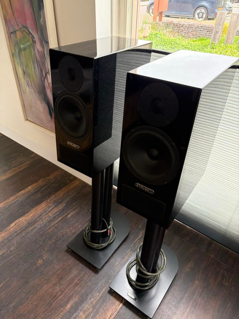 PMC Twenty.22 Luidsprekers - Zwart inclusief stands, Audio, Tv en Foto, Luidsprekers, Zo goed als nieuw, 120 watt of meer, Front, Rear of Stereo speakers