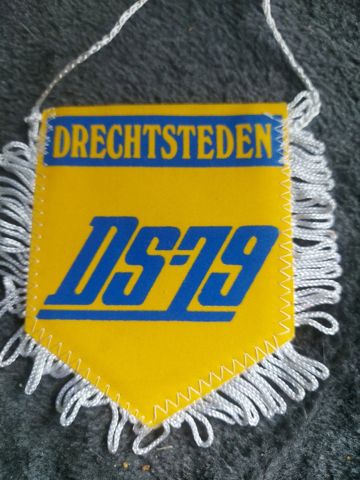 Vaantje DS'79 Dordrecht Drechtsteden Voetbal, Ophalen of Verzenden, Zo goed als nieuw, Overige binnenlandse clubs, Vaantje of Sjaal