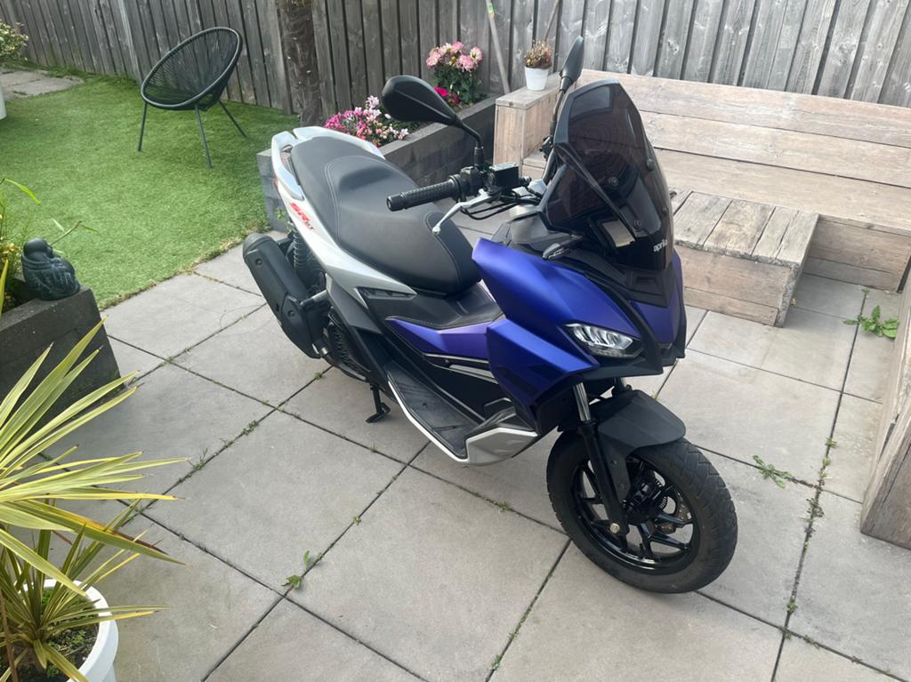 Aprilia SR GT 200 ABS Infinity Blue – nette staat –, Motoren, Motoren | Aprilia, Scooter, Nieuw, Particulier, 200 cc