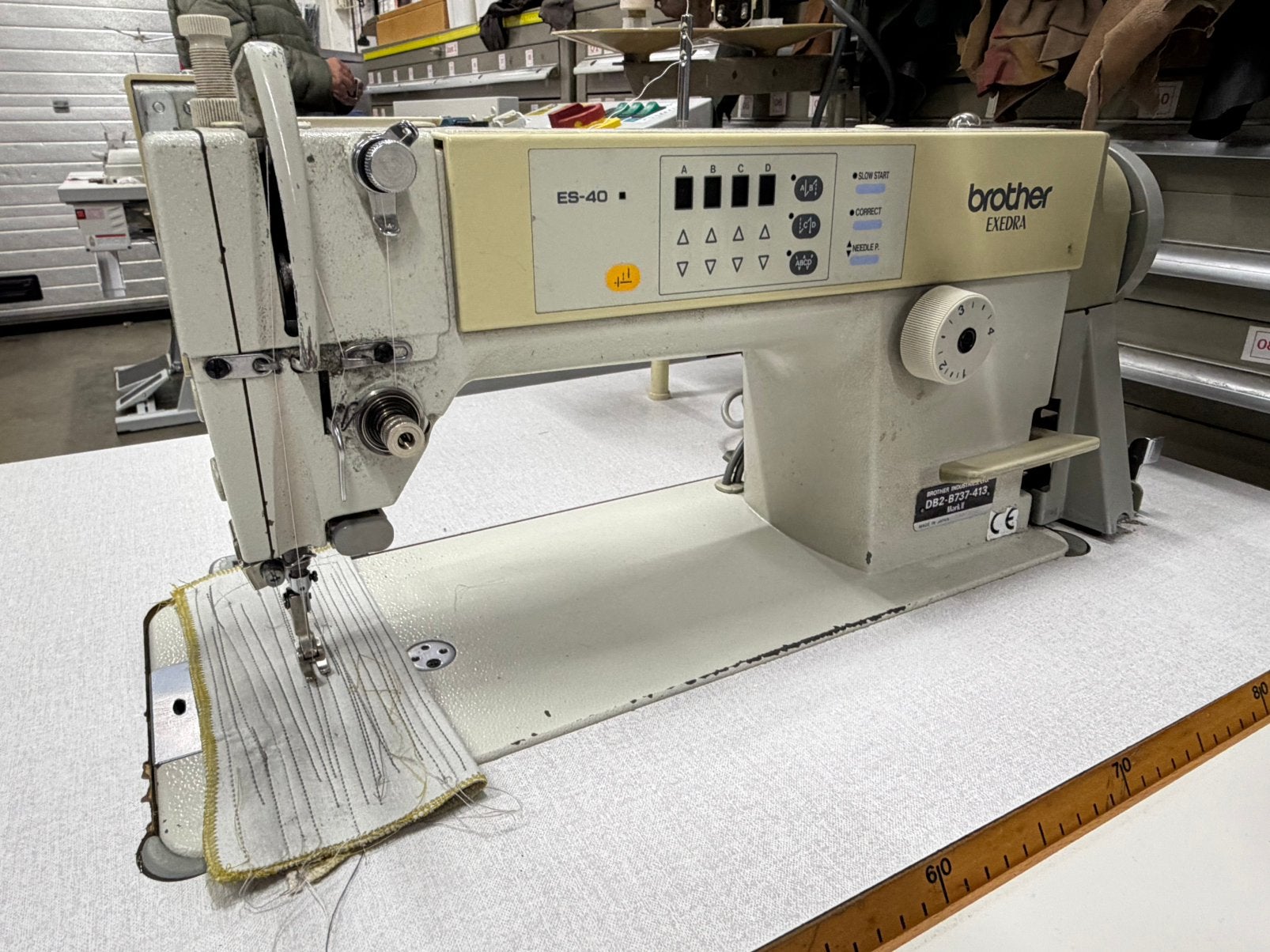 Brother Es-40 automaat naaimachine / made in Japan, Ophalen, Gebruikt, Naaimachine, Industrieel