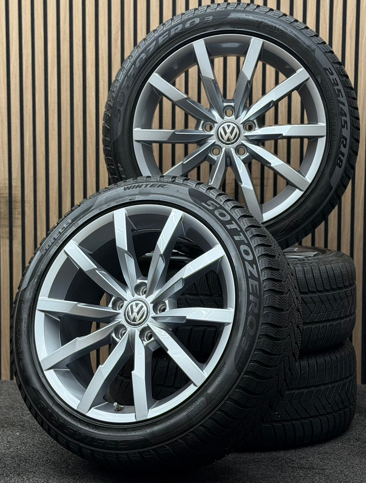 Originele 18 inch VW Passat B8 Monterey 5x112 ET44 Pirelli, Auto-onderdelen, Banden en Velgen, Ophalen, 18 inch, ., Banden en Velgen