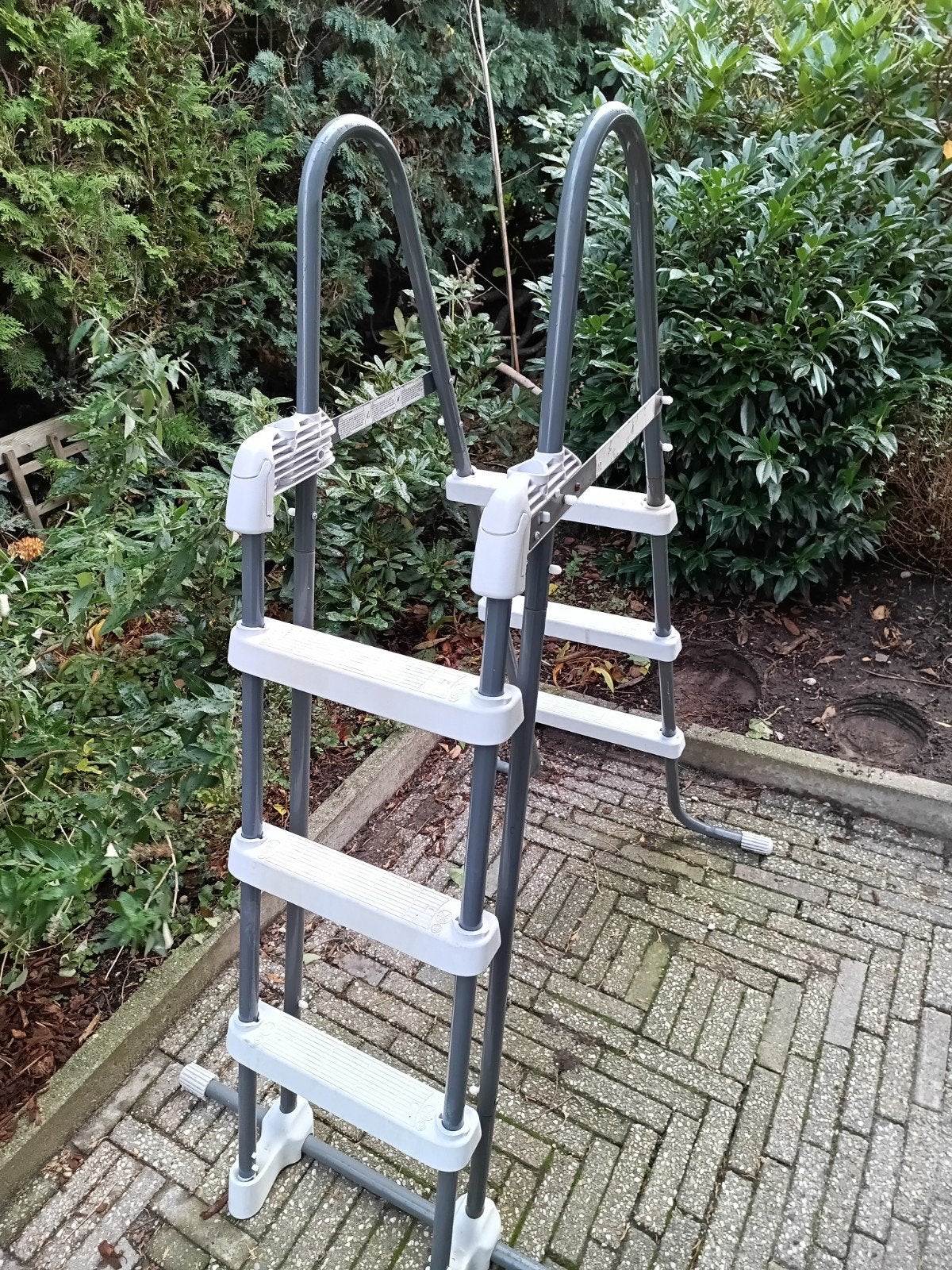 Zwembadtrap, Ophalen, Gebruikt, Ladder
