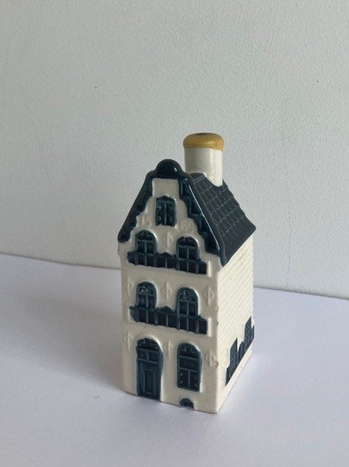 KLM-huisje nr. 18, Ophalen of Verzenden, Zo goed als nieuw, 1 t/m 20, Gevuld