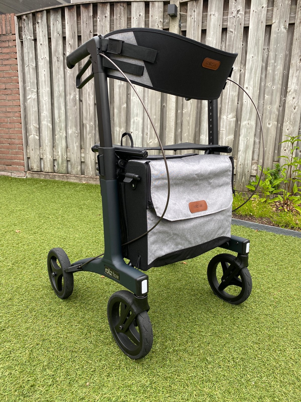 Rollz Flow lichtgewicht rollator - rugsteun+dubbele tas, Diversen, Rollators, Ophalen, Opvouwbaar, Zo goed als nieuw