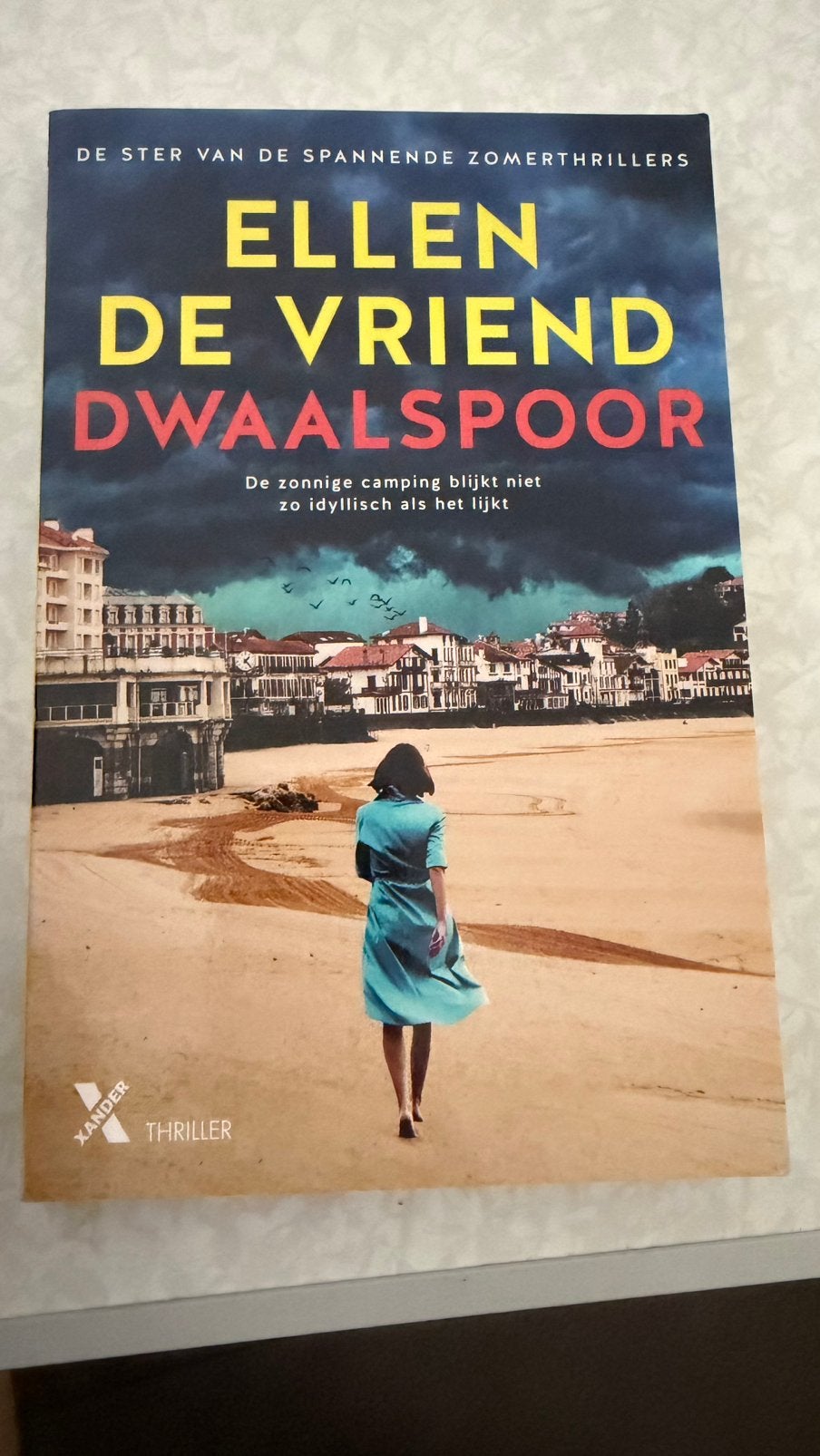 Ellen De Vriend - Dwaalspoor, Ophalen of Verzenden, Zo goed als nieuw, Ellen De Vriend