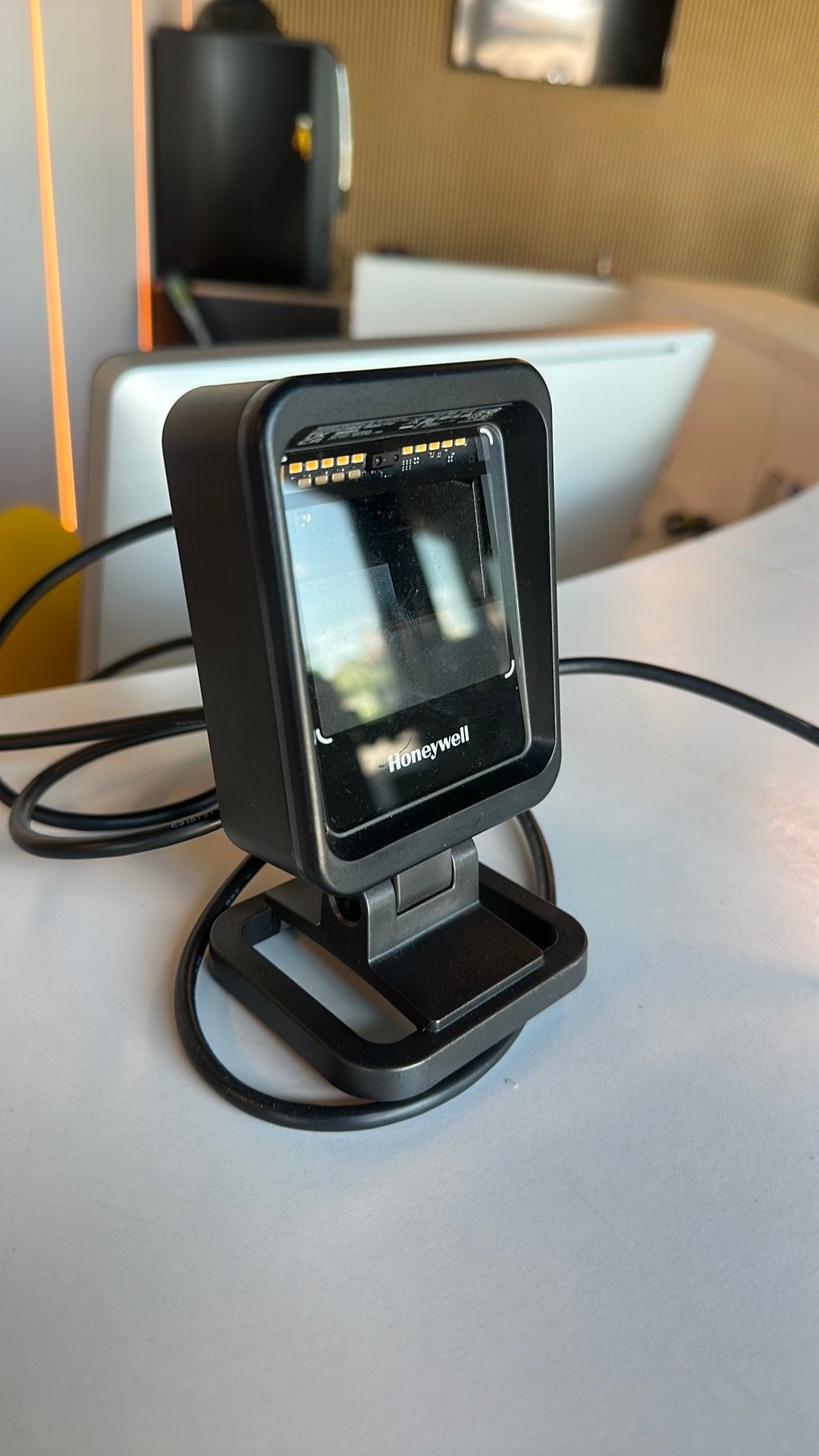 Honeywell Genesis XP 7680g Vaste streepjescodelezer, Ophalen of Verzenden, Zo goed als nieuw