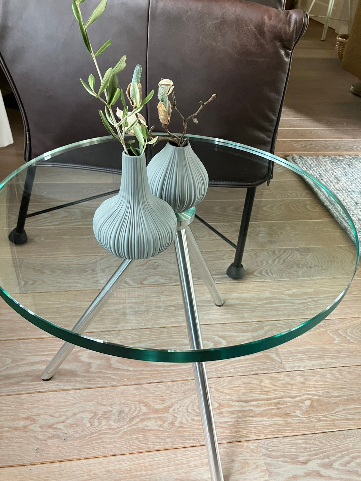 Bijzettafel Beek maupertuus  diam 50cm hoogte 40cm, Huis en Inrichting, Rond, Ophalen of Verzenden, Zo goed als nieuw, Modern