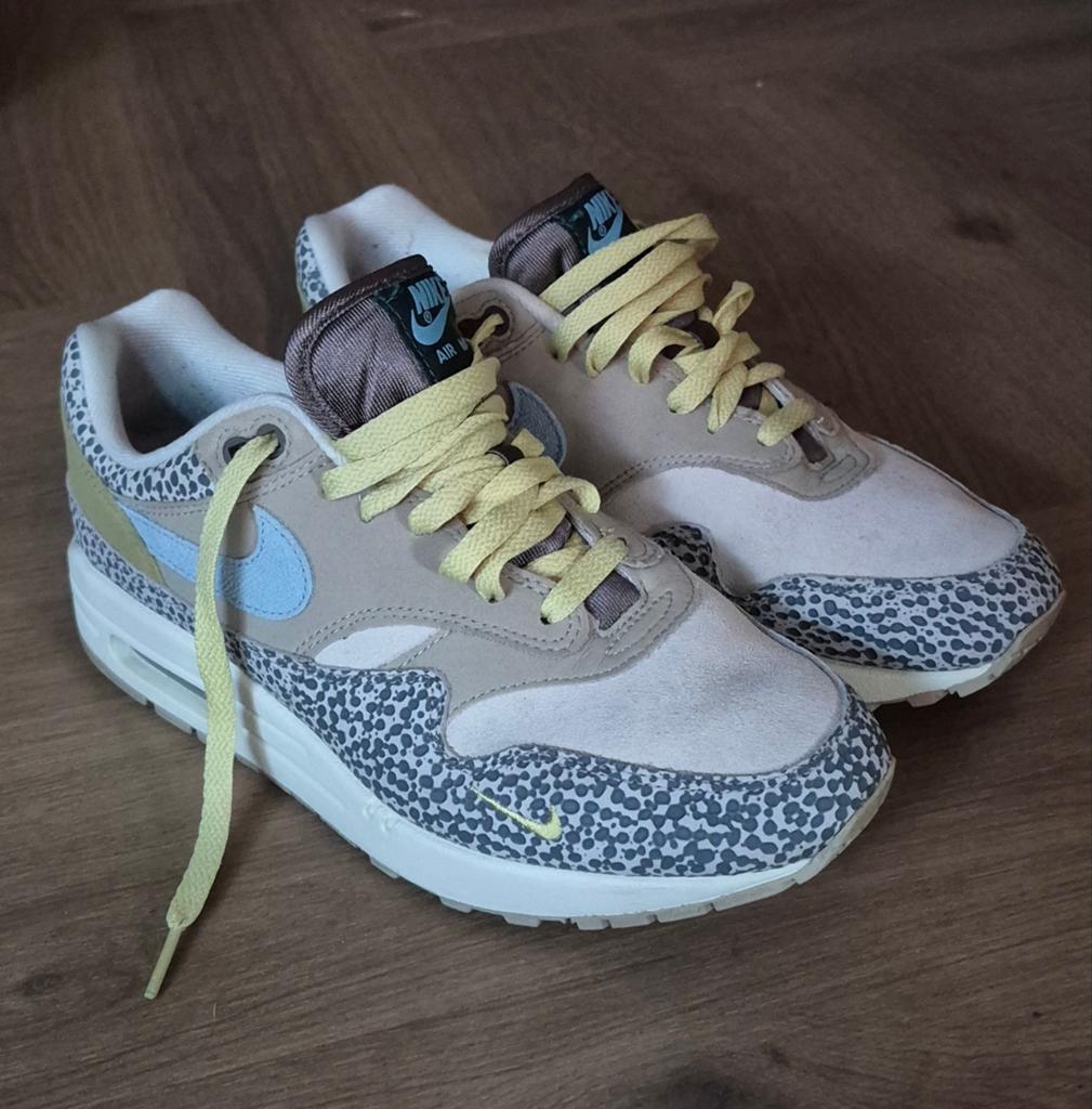 Nike Air Max 1 Safari DV3027-001 Maat 40,5, Kleding | Dames, Schoenen, Overige kleuren, Nike, Ophalen of Verzenden, Sneakers of Gympen