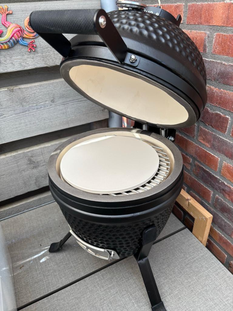 Blue Kamado bbq 33 cm nieuw ! Incl hoes en pizza steen, Tuin en Terras, Barbecue-accessoires, Ophalen of Verzenden