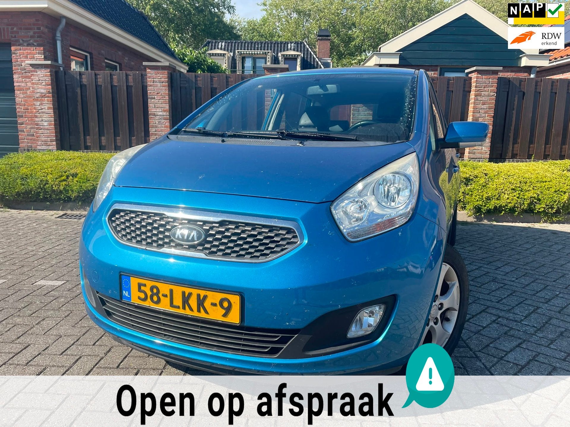 Kia Venga 1.4 CVVT X-ecutive AIRCO TREKHAAK HOGE INSTAP NAP, Auto's, Voorwielaandrijving, Euro 5, Gebruikt, Zwart