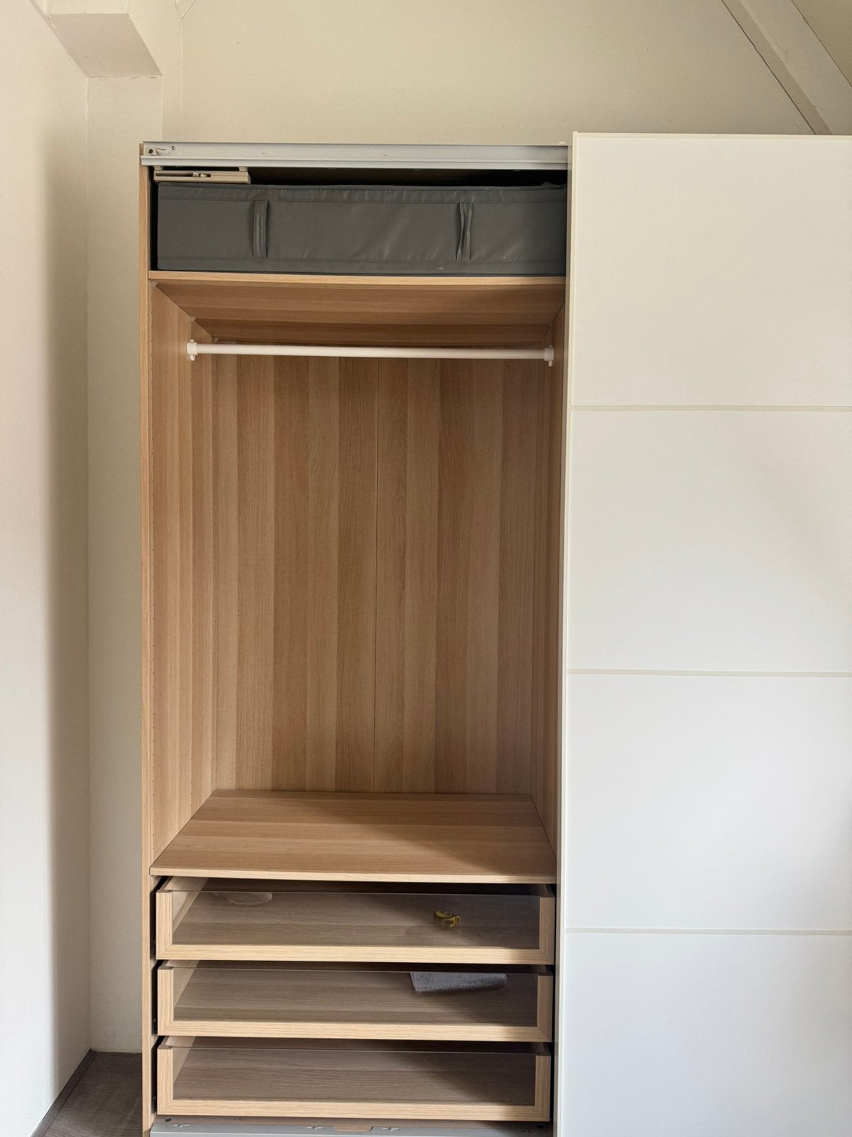 Ikea pax kast schuifdeur wit met hout, Ophalen, Zo goed als nieuw, 50 tot 75 cm, 200 cm of meer