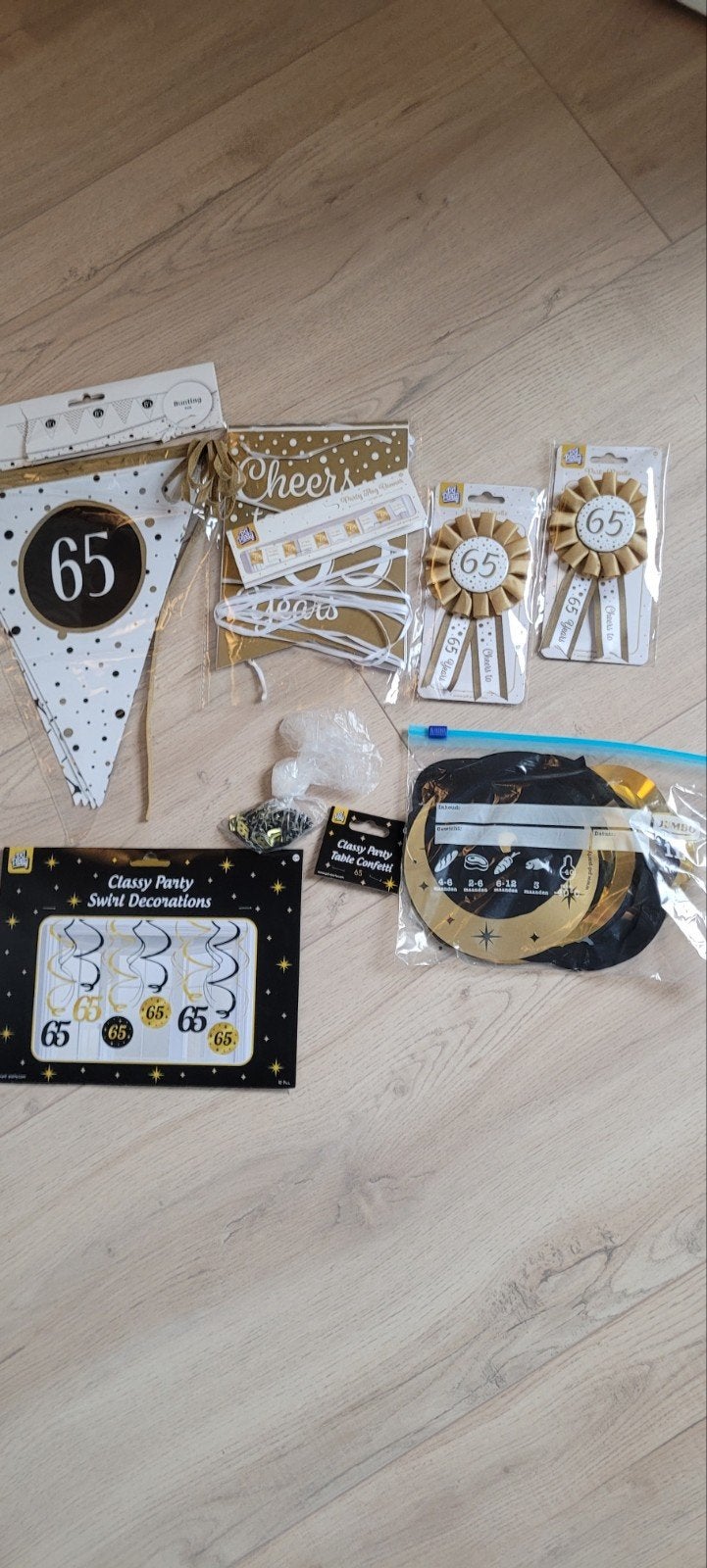 Feestversiering 65 jaar - Compleet pakket, Ophalen of Verzenden, Zo goed als nieuw, Versiering, Verjaardag