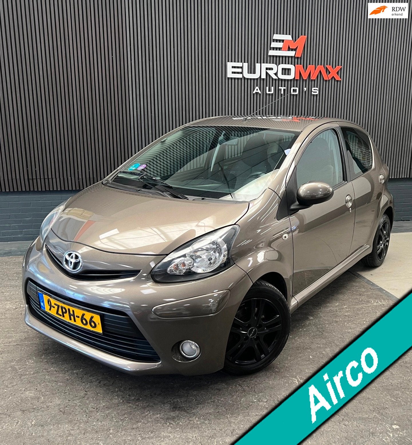 Toyota Aygo 1.0 VVT-i Comfort Orange Elektrische Raam - Airc, Auto's, Voorwielaandrijving, Euro 5, Stof, Gebruikt
