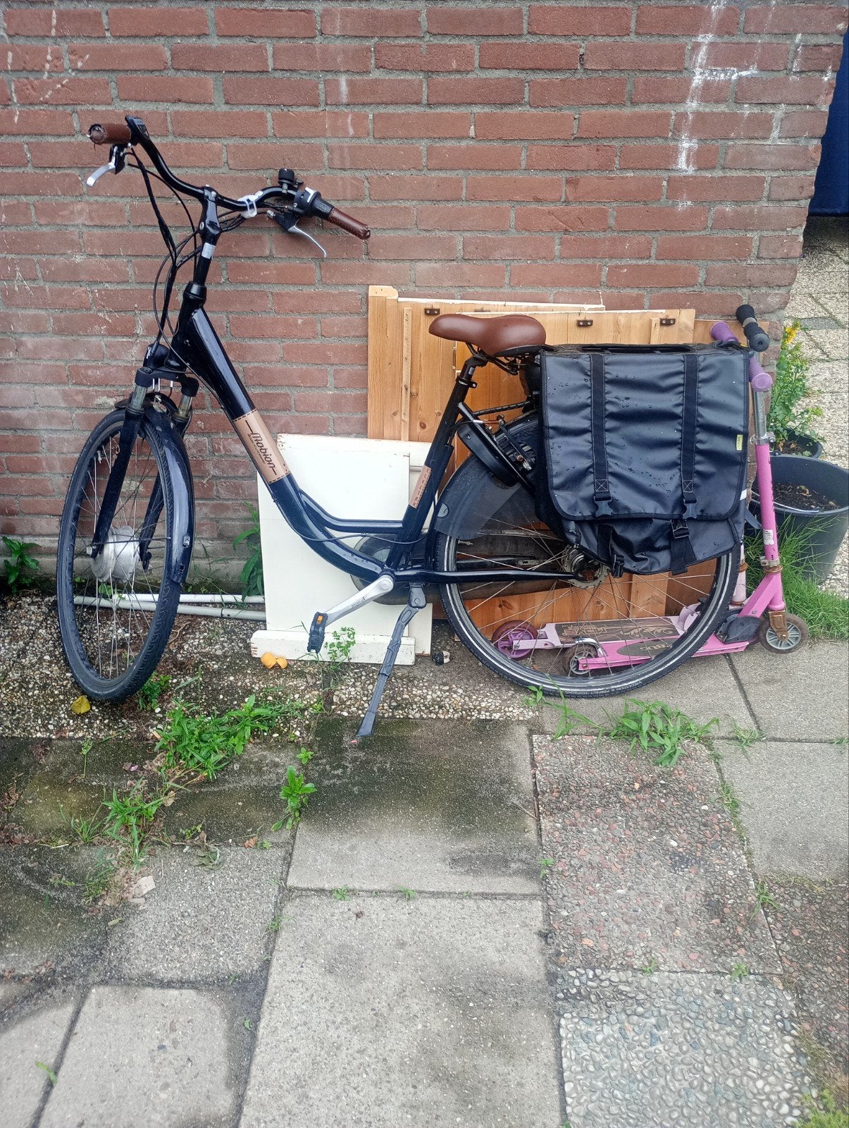 Mobion elektrische fiets met fietstas zonder batterij, Gebruikt, 51 tot 55 cm, 30 tot 50 km per accu, Ophalen