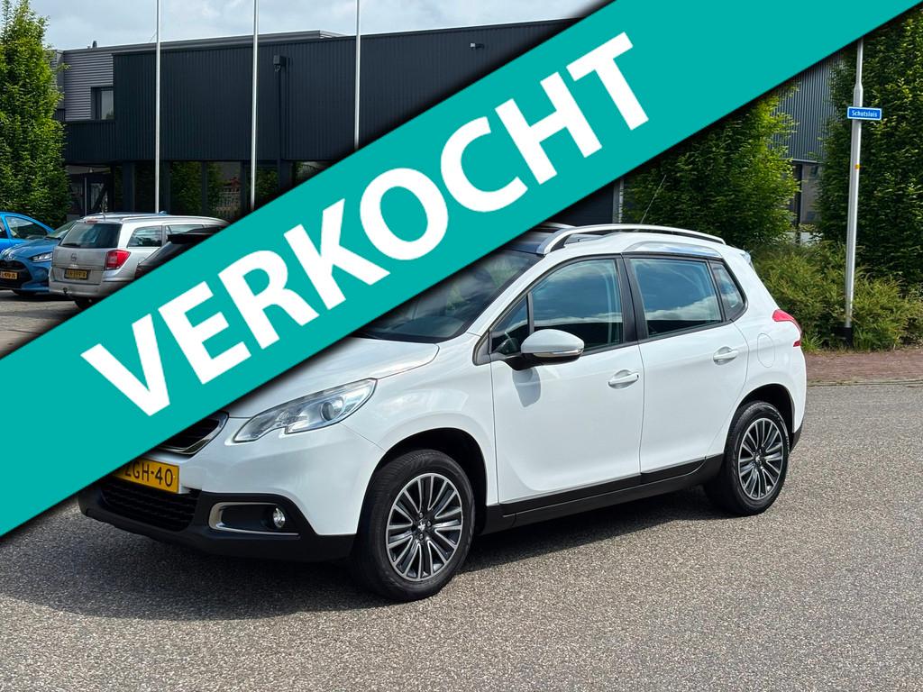 Peugeot 2008 1.2 VTi Active Pano Navi Trekhaak, Auto's, Peugeot, Bedrijf, Te koop, ABS, Airbags, Airconditioning, Bluetooth, Boordcomputer