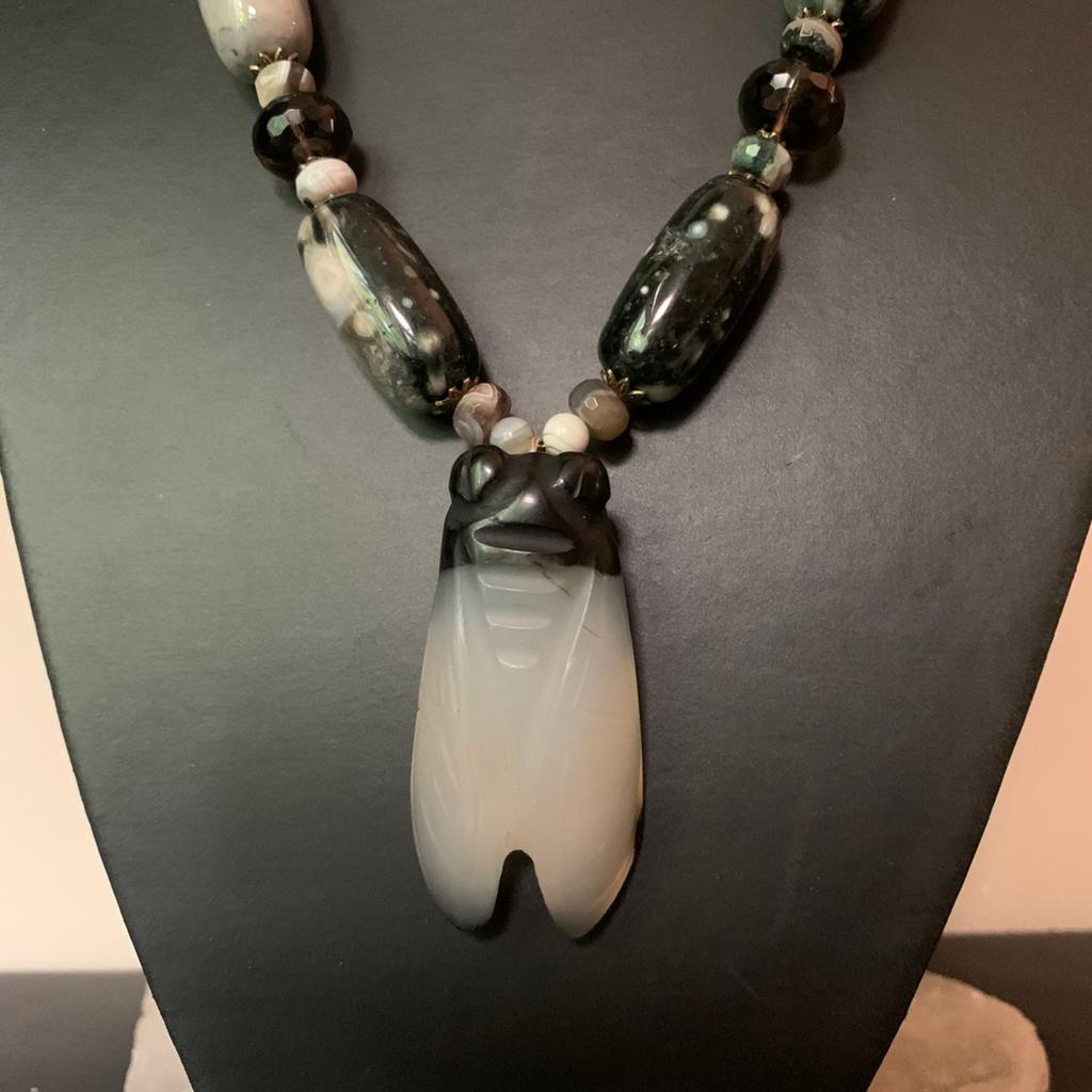 Agaat scarabee hanger amulet beschermt geluk welvaart magie, Nieuw, Ophalen of Verzenden, Steen of Mineraal, Verstelbaar