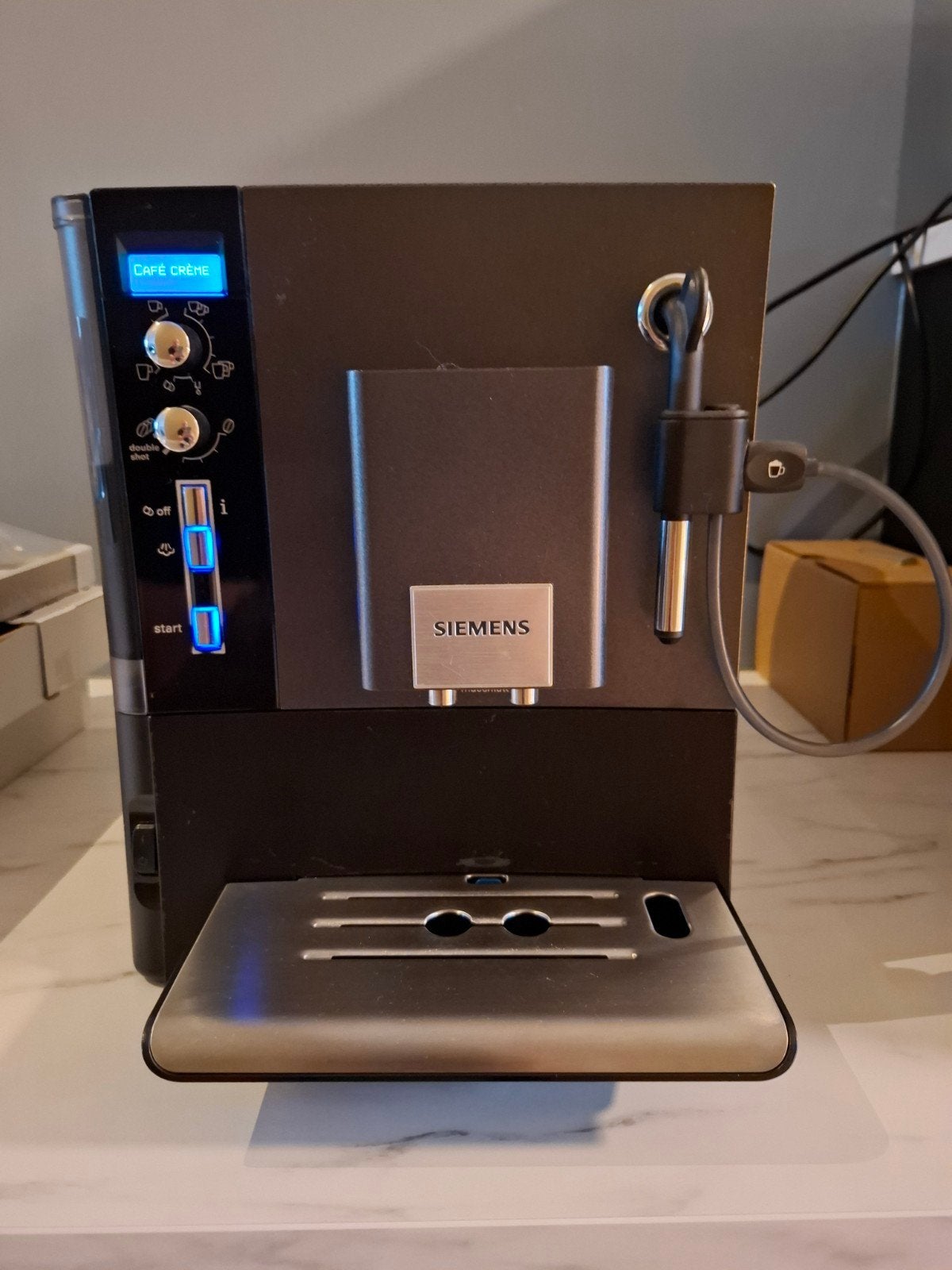 Siemens EQ5 bonenmachine. Zeer netjes zie foto's, Ophalen, Gebruikt, Espresso apparaat, 10 kopjes of meer