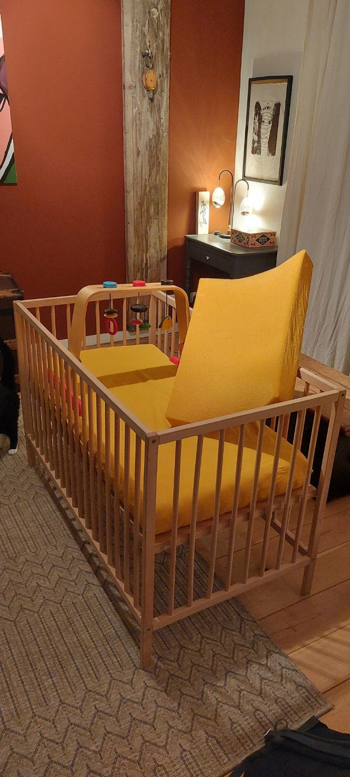 Ledikant en aankleedkussen (nieuw matras), Ophalen, Ledikant