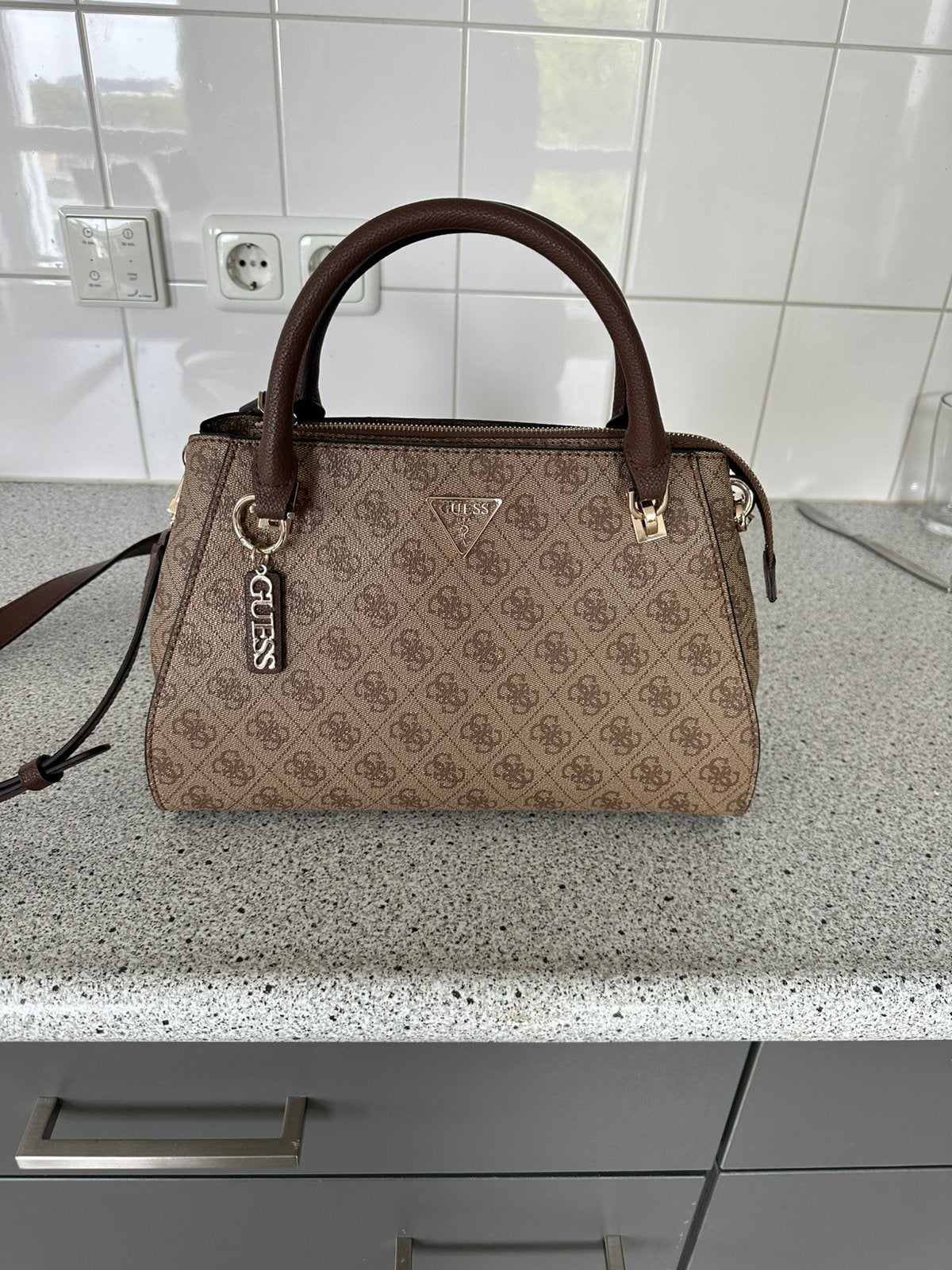 Nieuw originele GUESS handtas, Ophalen, Nieuw, Bruin, Handtas
