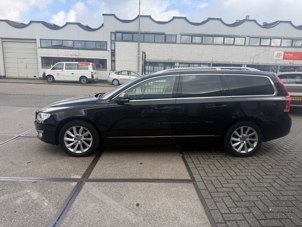 Volvo V70 T4 Inscription | 12 Maanden Garantie! | Trekhaak, 12 maanden, Gebruikt, Euro 6, 4 cilinders