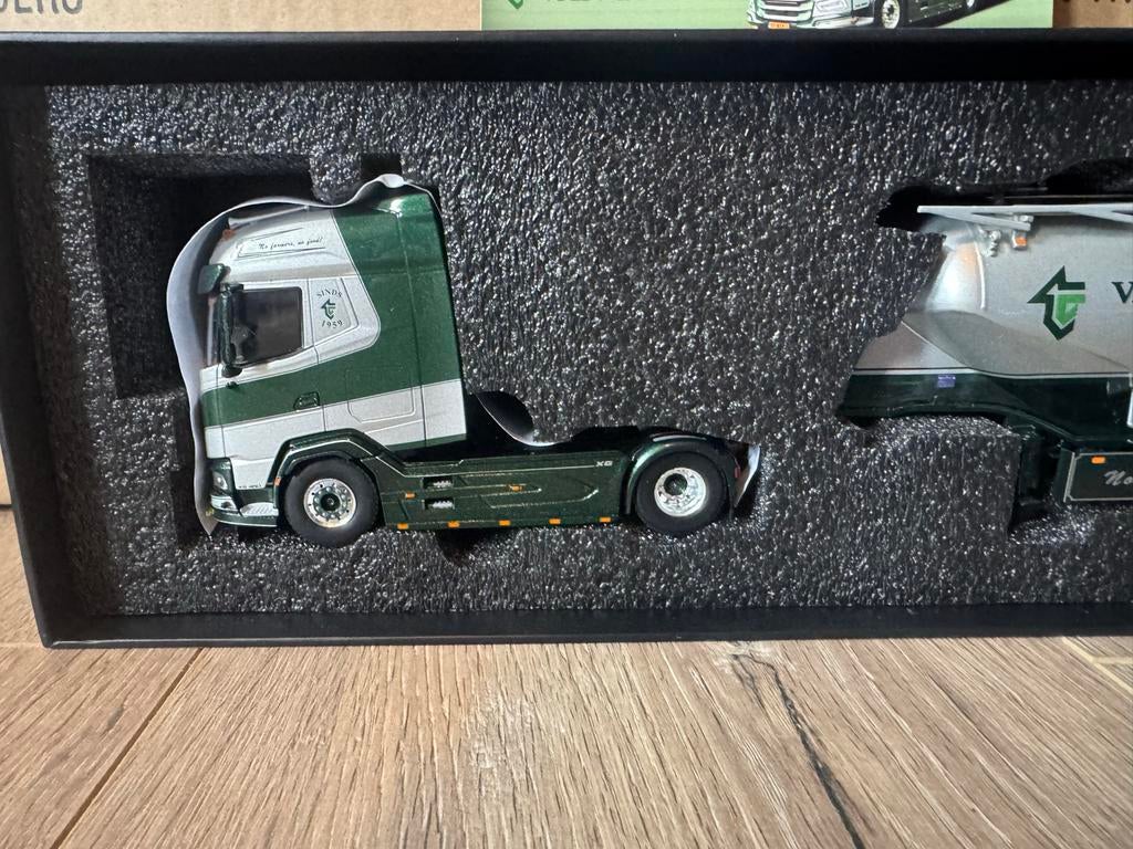 WSI 1:50 DAF XG bulkoplegger Van Triest Veevoeders, Hobby en Vrije tijd, Ophalen of Verzenden, Nieuw, Bus of Vrachtwagen, Wsi