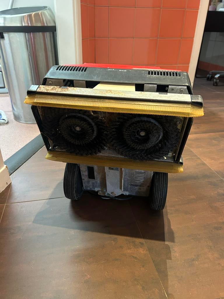 Cleanfix Professionele Schrobmachine - Gebruikt, Ophalen, Gebruikt, Schrobmachine