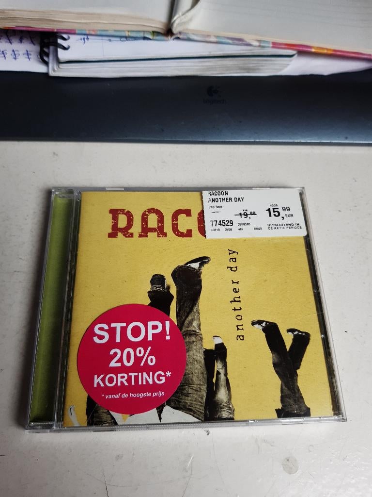 Racoon-Another day (Z182-46), Ophalen of Verzenden, Zo goed als nieuw