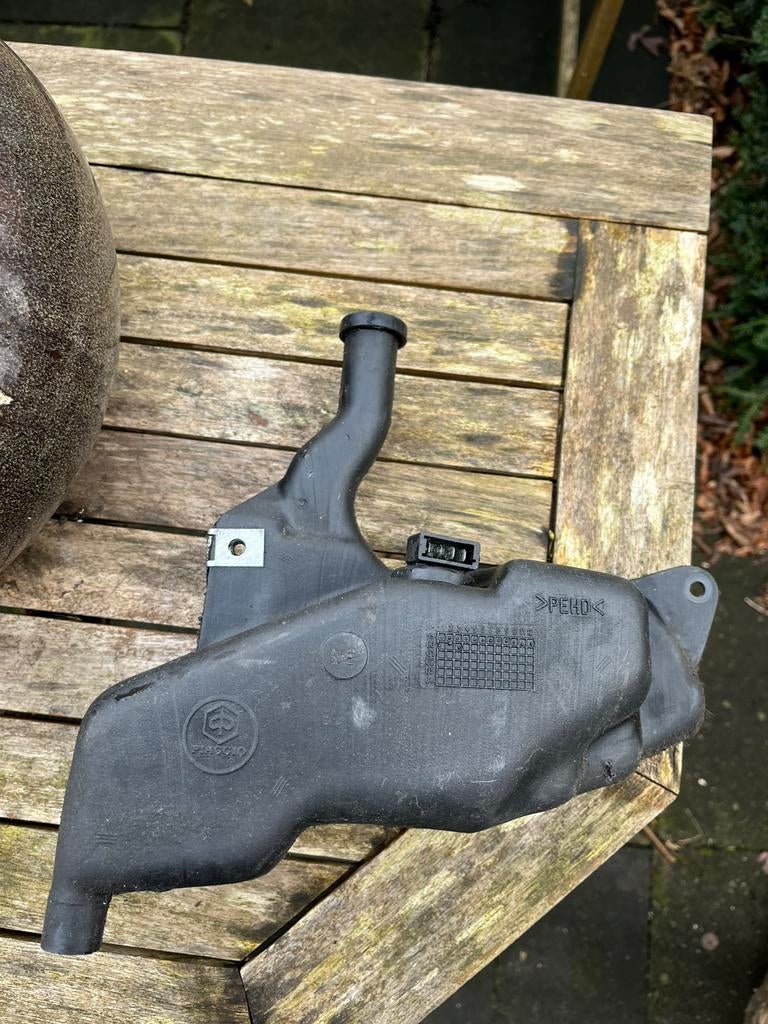 Piaggio zip/type onderdelen, Ophalen, Zo goed als nieuw, Tank, Piaggio