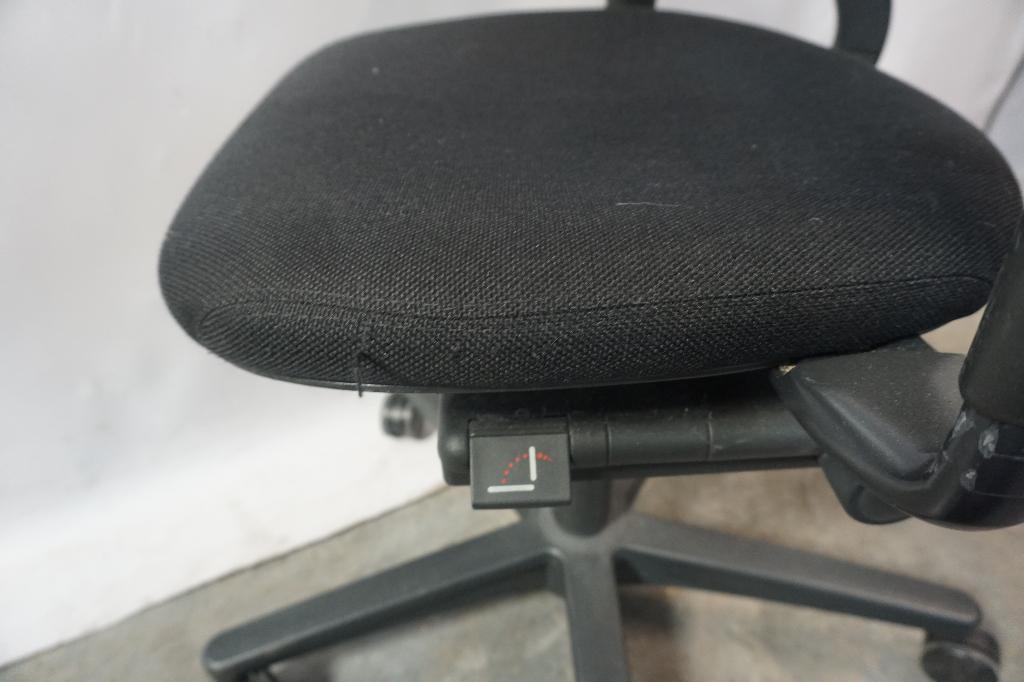Ahrend ergonomische bureaustoel | model 220, Huis en Inrichting, Bureaustoelen, Gebruikt, Zwart, Ophalen of Verzenden, Bureaustoel