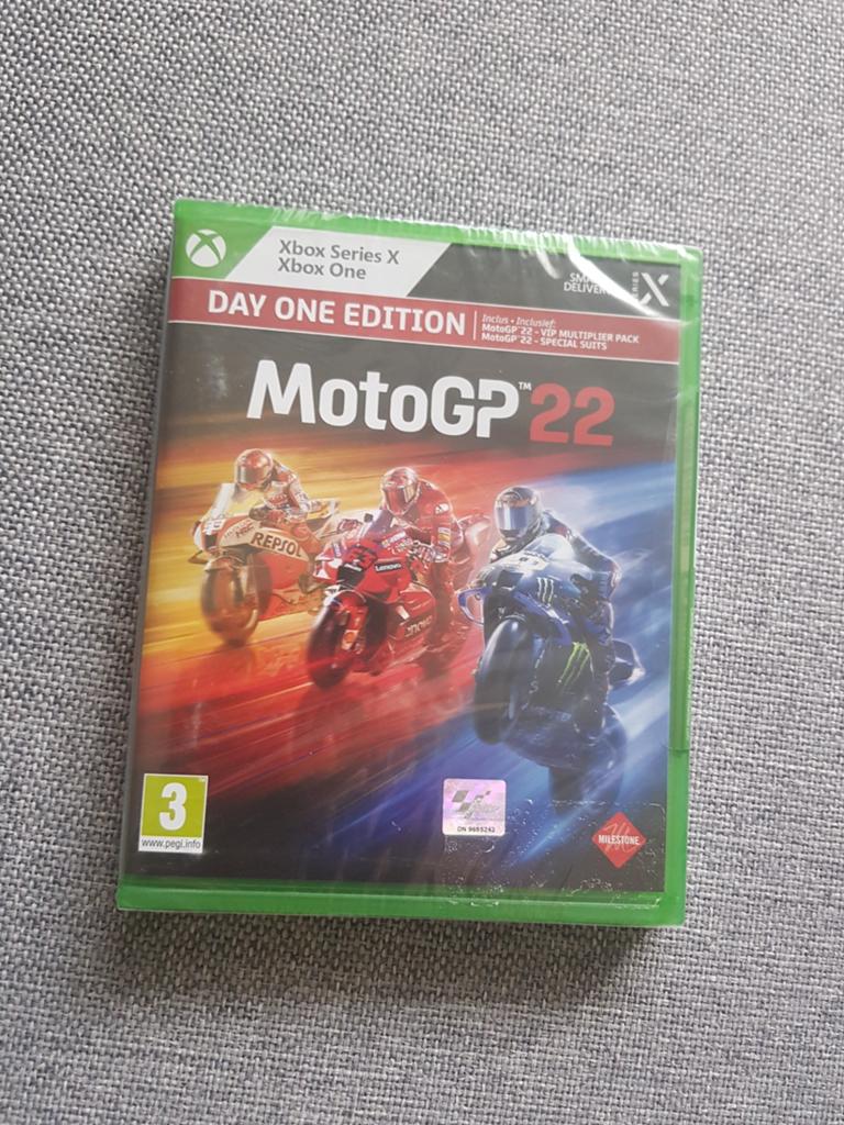 MotoGP 22 Day One Edition Xbox One/Series X Nieuw/ Sealed, Verzenden, Zo goed als nieuw