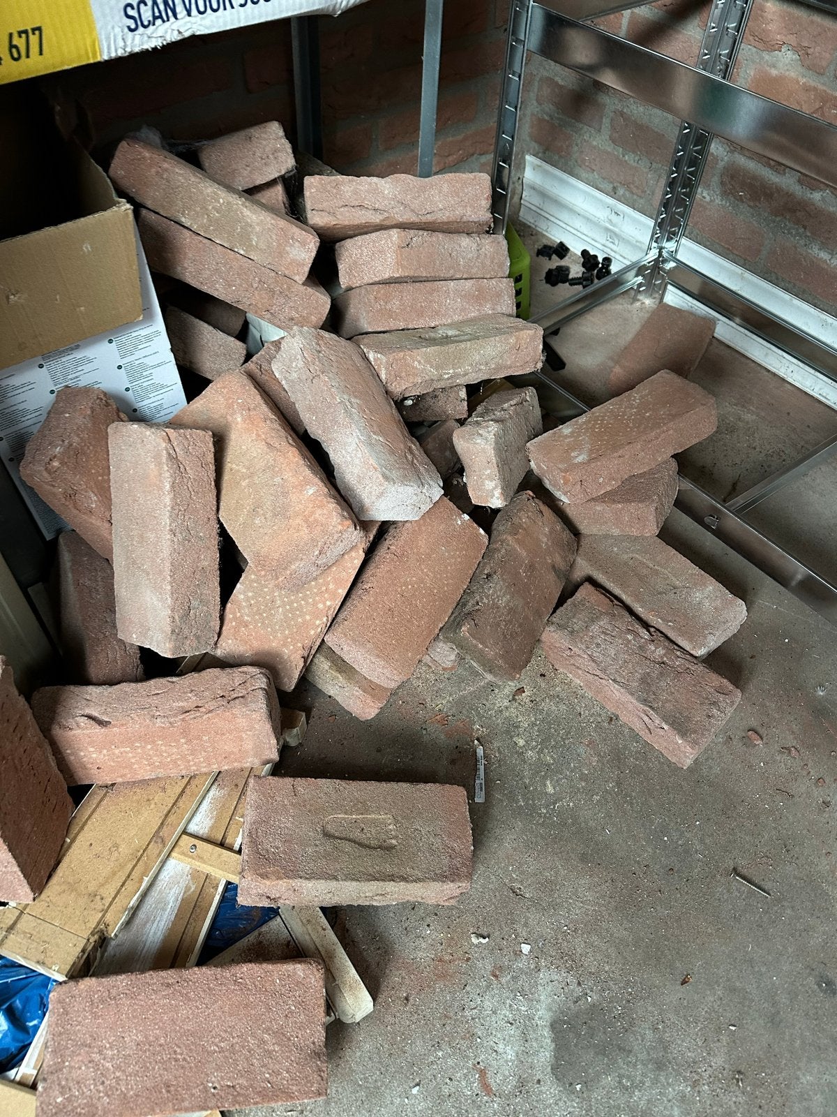 Bakstenen - ca. 50 stuks GRATIS, Doe-het-zelf en Verbouw, Ophalen, Gebruikt, Bakstenen