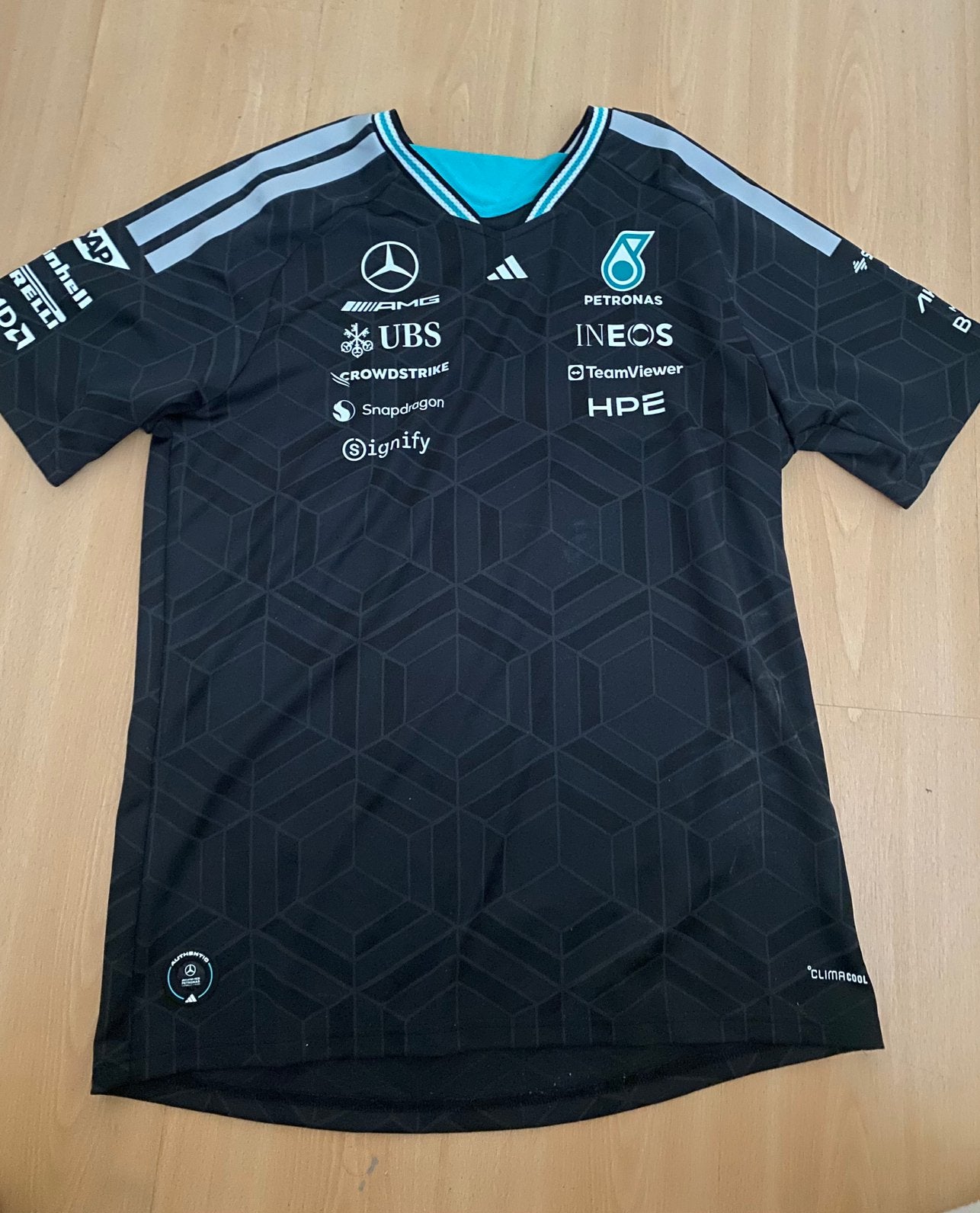F1 mercedes shirt, Kleding | Heren, Ophalen, Zo goed als nieuw, Maat 52/54 (L), Zwart